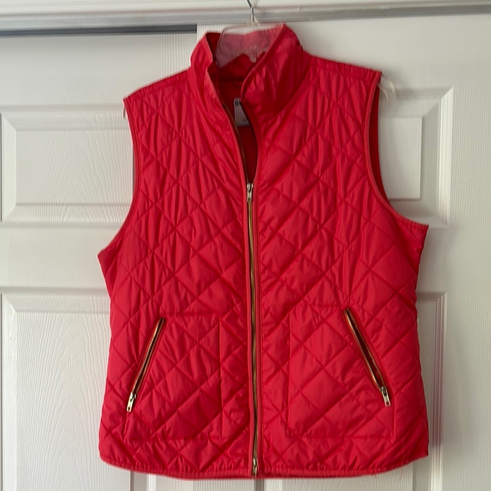 Old Navy women’s size L. $ 10